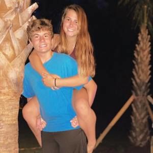 Meet your Posher, Sienna